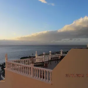 https://puerto-de-santiago-avenus-24.in-canary-islands.com